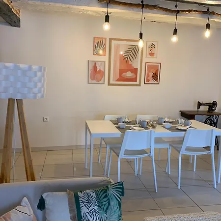 Jolie Maison Avec Cheminée, à La Campagne Casa vacanze *