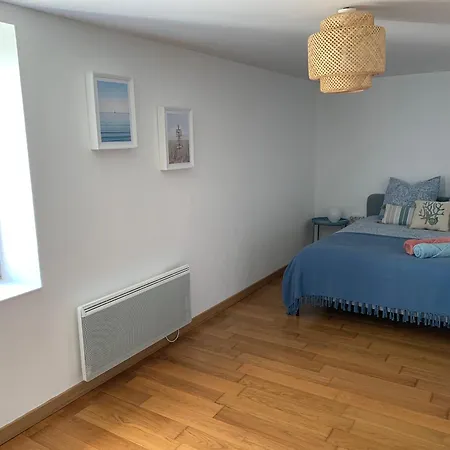 Hébergement de vacances Jolie Maison Avec Cheminée, à La Campagne