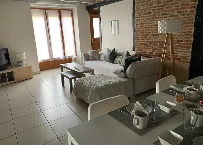 Vakantiehuis Jolie Maison Avec Cheminee, A La Campagne *