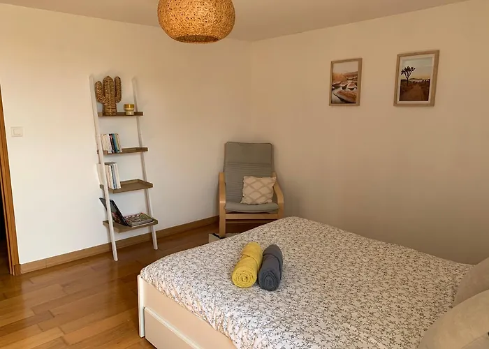 Jolie Maison Avec Cheminee, A La Campagne Vakantiehuis *