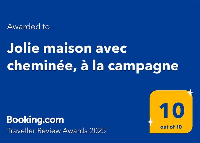 Jolie Maison Avec Cheminee, A La Campagne